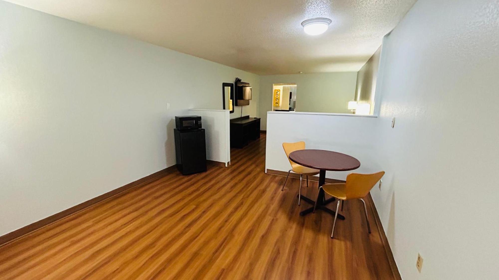 Super 7 Inn By Oyo Tupelo Hwy 178 ภายนอก รูปภาพ