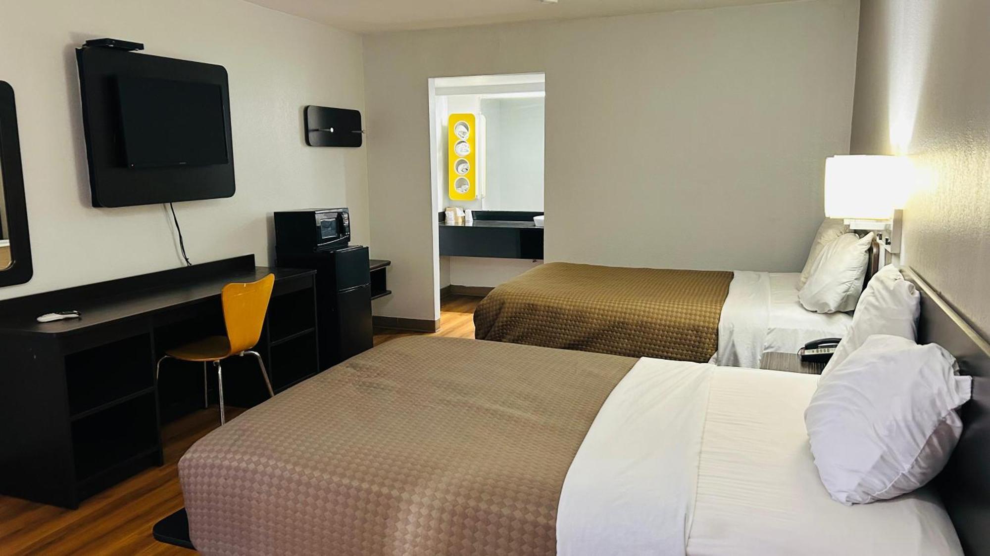 Super 7 Inn By Oyo Tupelo Hwy 178 ภายนอก รูปภาพ