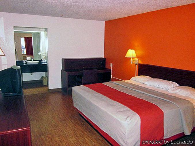 Super 7 Inn By Oyo Tupelo Hwy 178 ภายนอก รูปภาพ