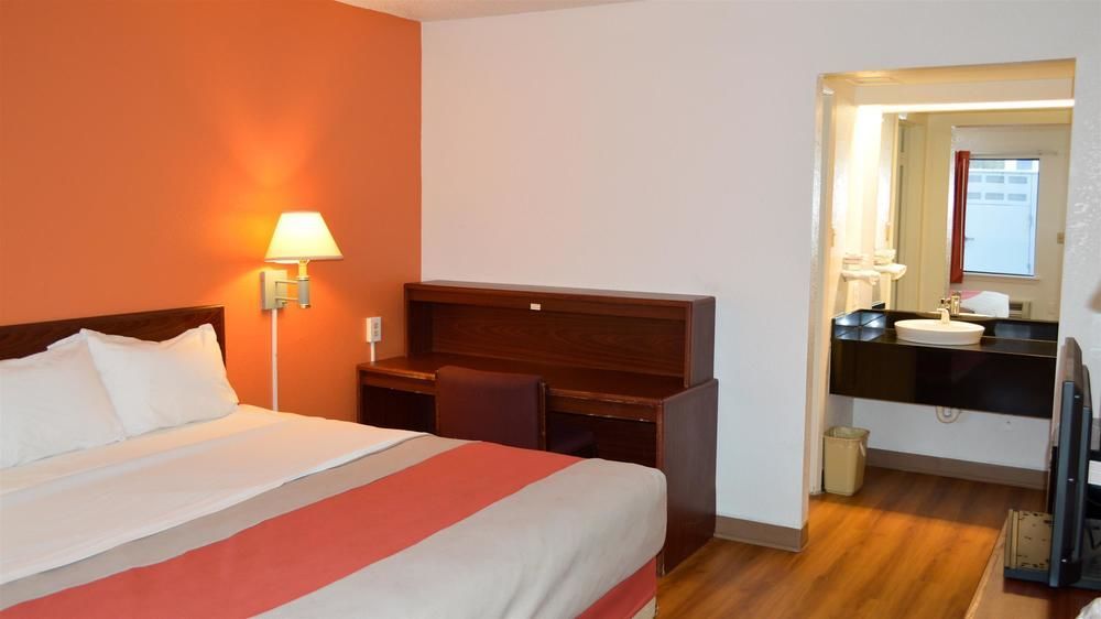 Super 7 Inn By Oyo Tupelo Hwy 178 ภายนอก รูปภาพ