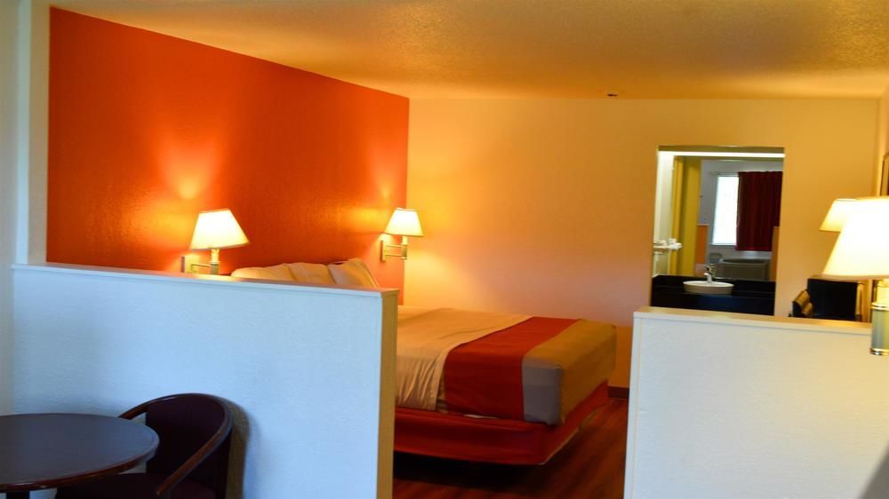 Super 7 Inn By Oyo Tupelo Hwy 178 ภายนอก รูปภาพ